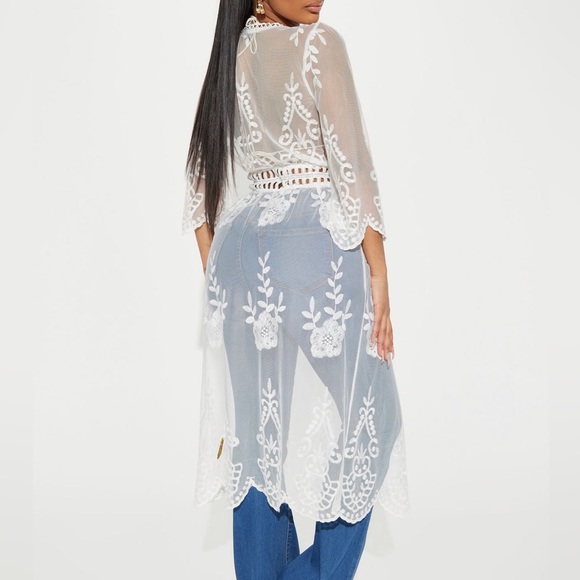 White Cardigan NWOT - Picture 2 of 3